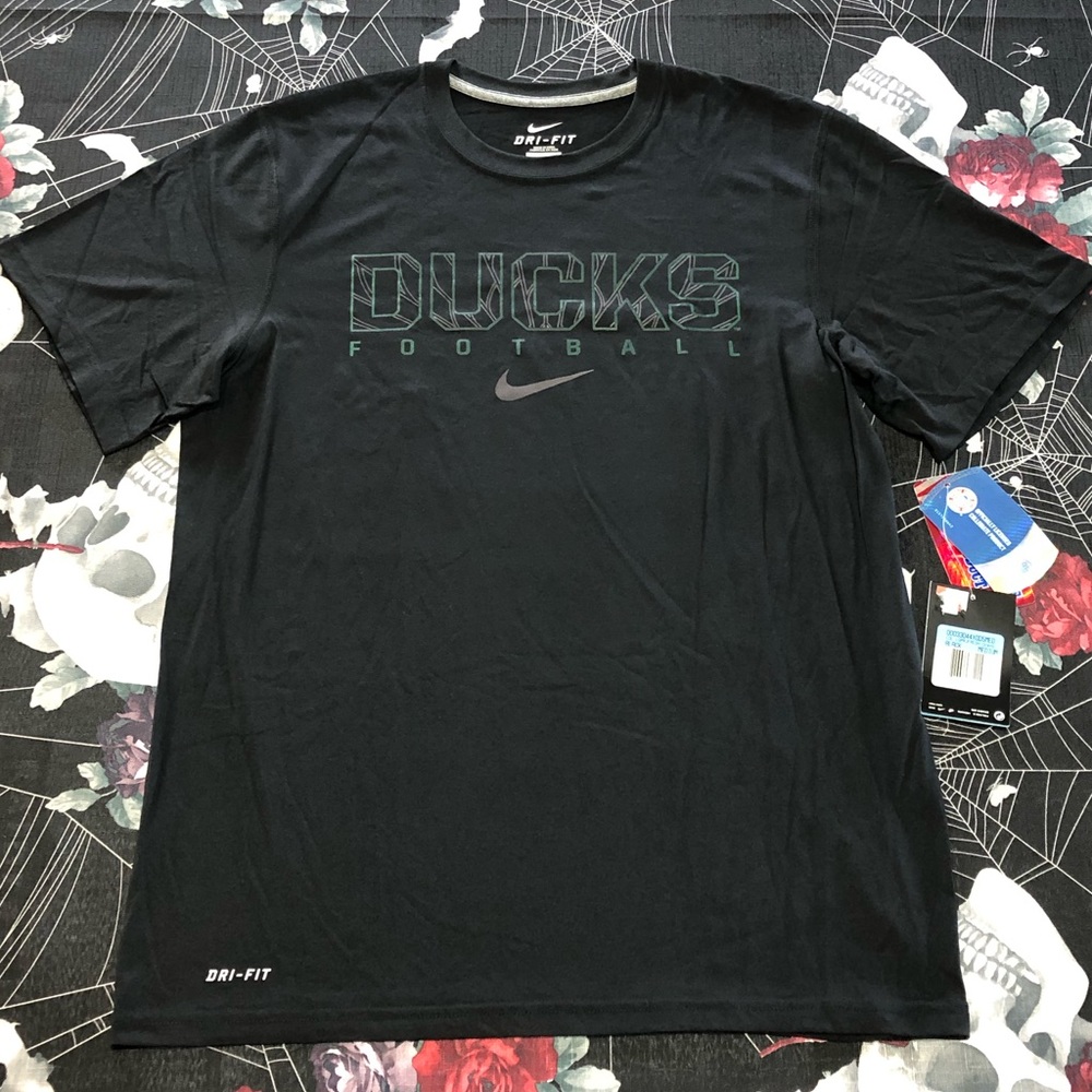 NWT 2014 NIKE DRI-FIT OREGON DUCKS LEGEND SHIRT M